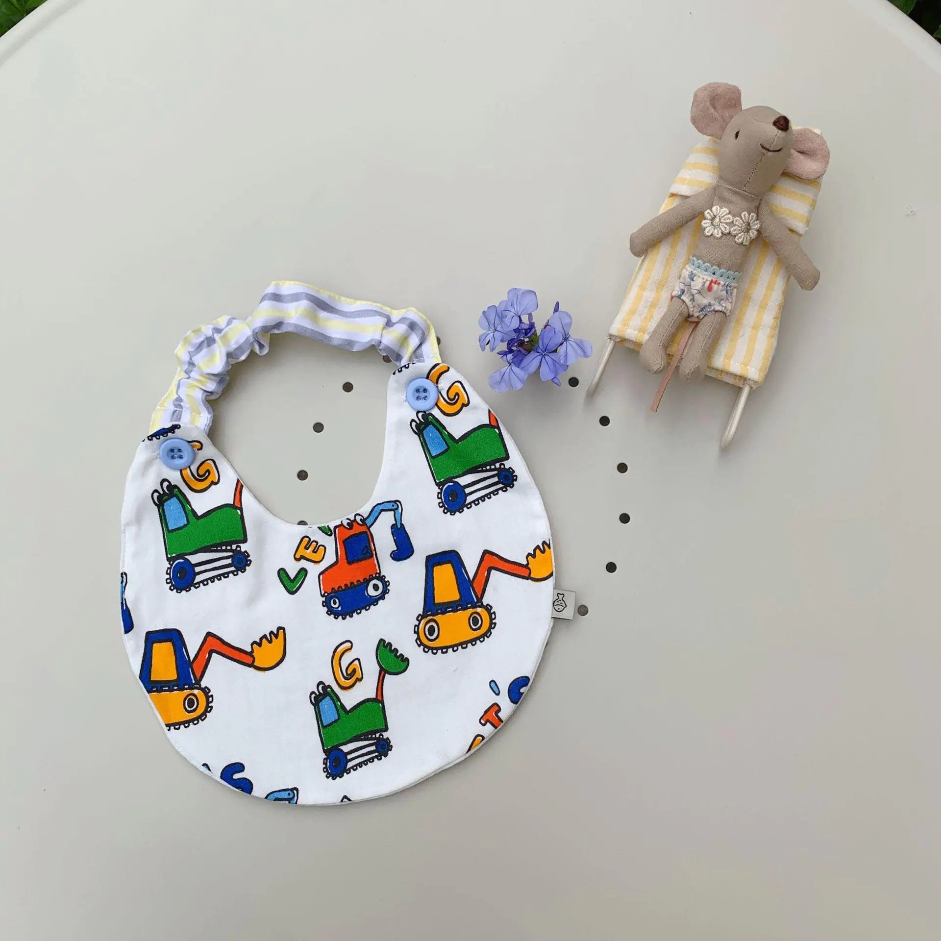 Removable Saliva Towel with Elastic Band for Newborn