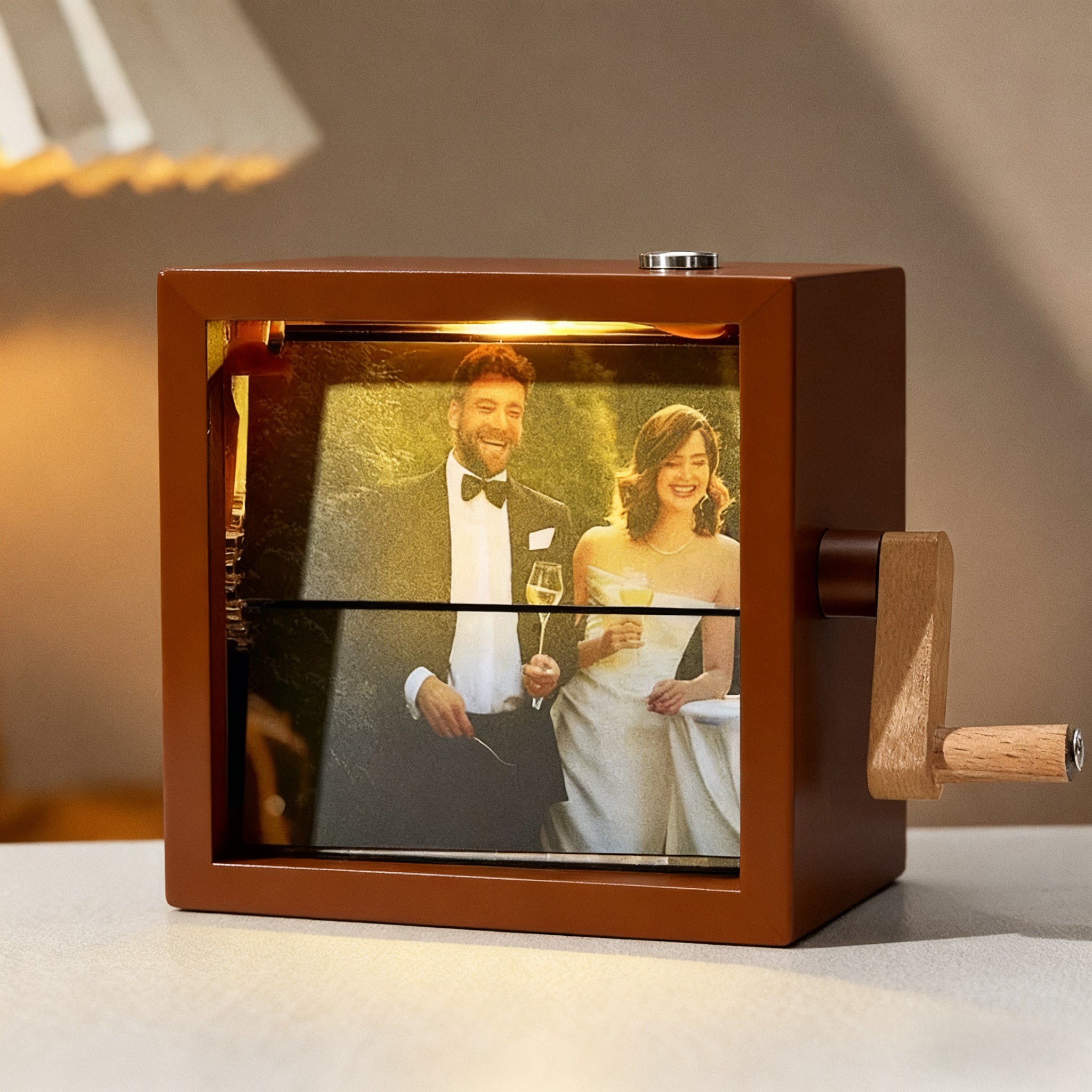 Custom Photo Flipbook Frame Animation Machine Hand-cranked Detachable Photos Flipbook Box Photo Album with Light Anniversary Gifts