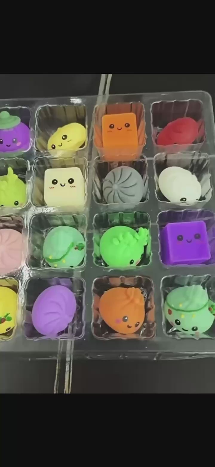 2026 Christmas Squishy Advent Calendar, 24-Day Dumpling Fidget Toy Countdown for Kids, Cute Collectible Stocking Stuffers